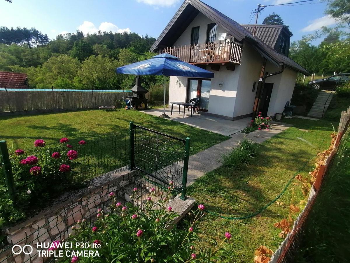 Asja Guest House Lukavac Zewnętrze zdjęcie