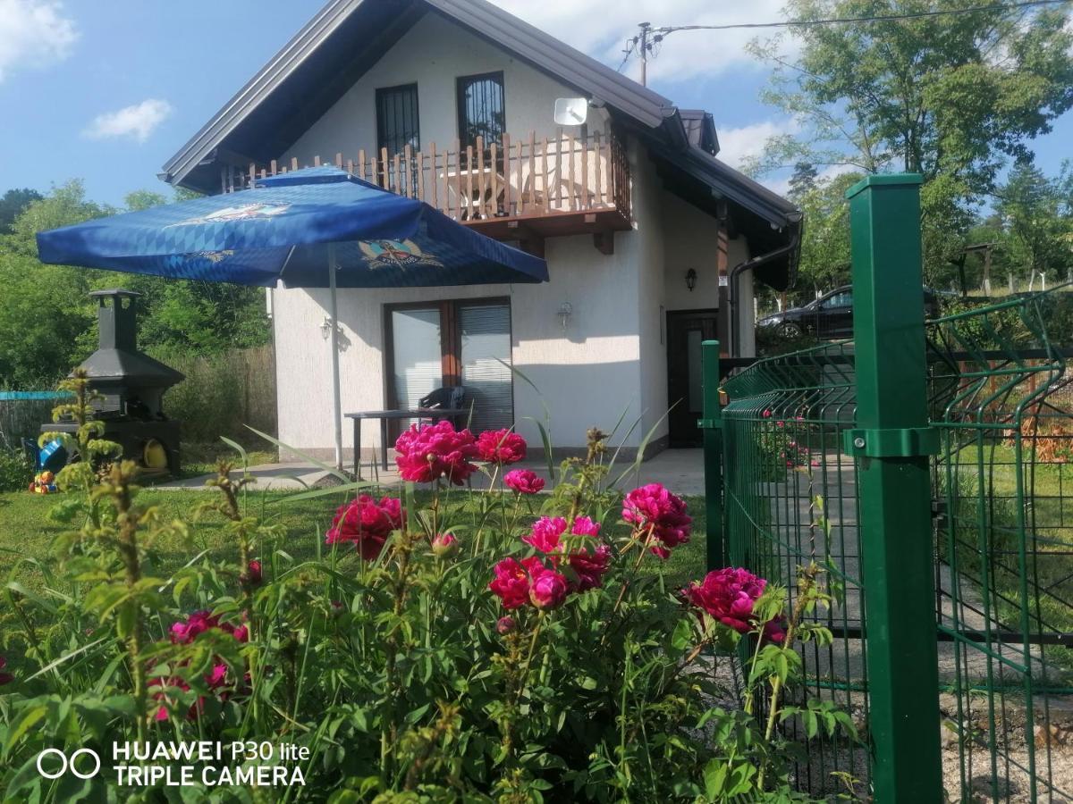 Asja Guest House Lukavac Zewnętrze zdjęcie