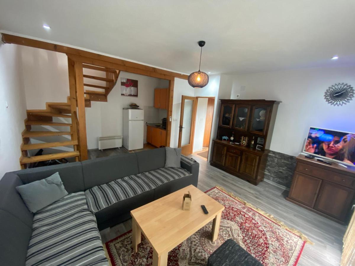 Asja Guest House Lukavac Zewnętrze zdjęcie